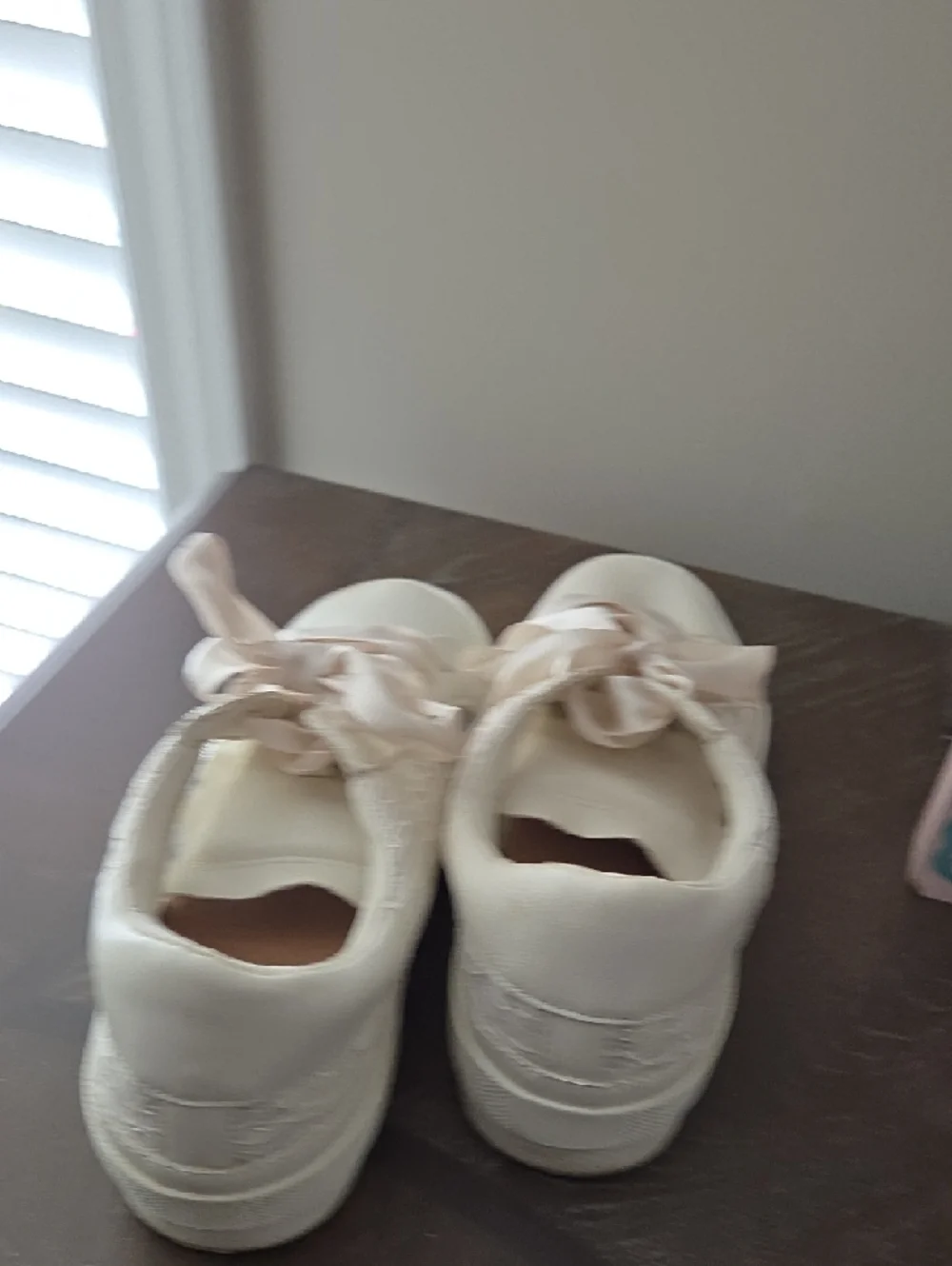 Dolce Vita Cream Ribbon-Lace Sneakers - Picture 8 of 8